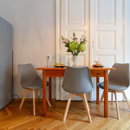 Comfort&central 2-bedroom Apt. *